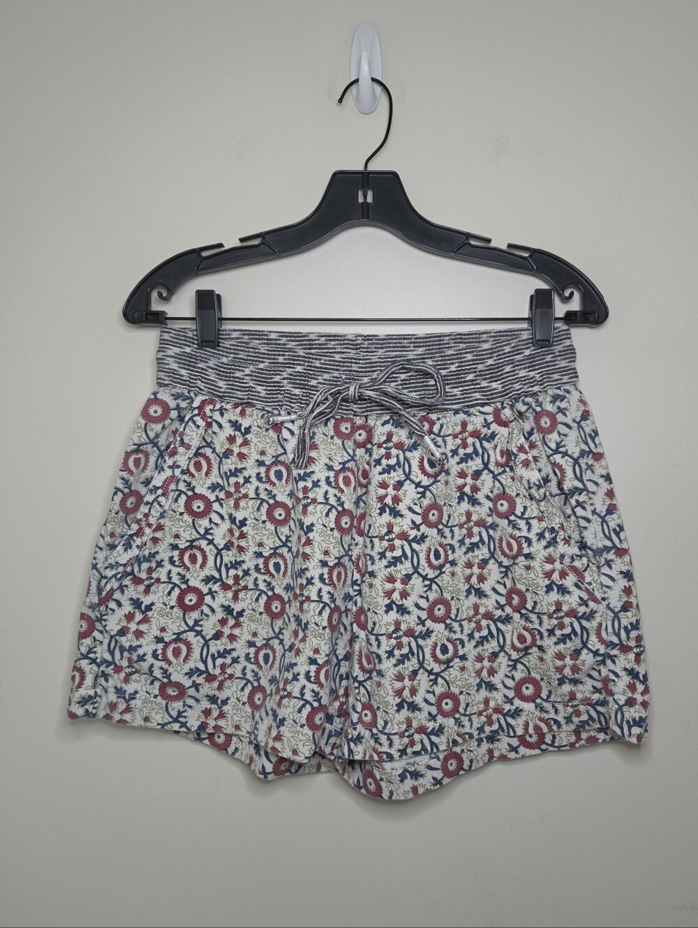 Women's Dylan Pull On Shorts Sz Small